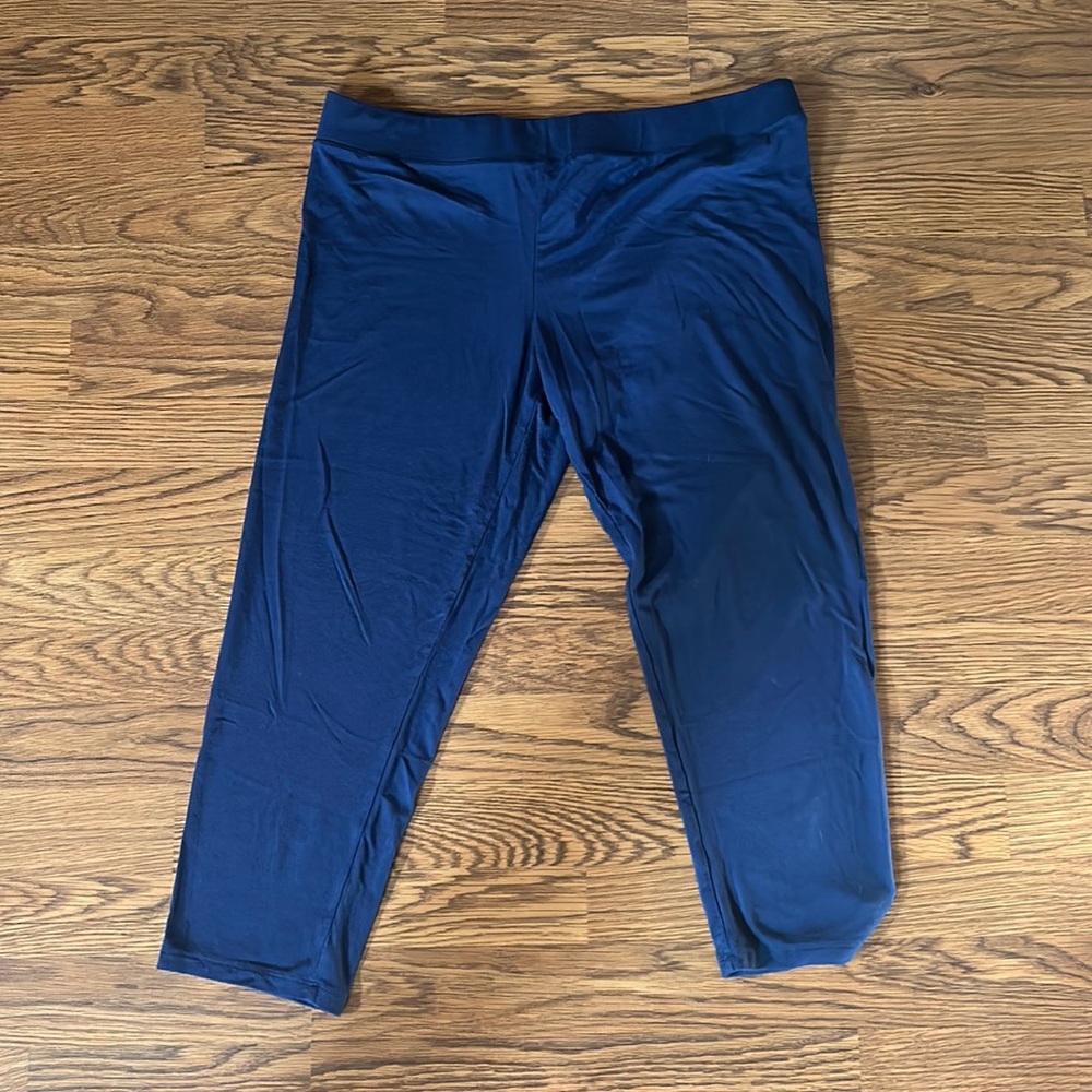 Love by Gap Capri Leggings Military Blue (Large)